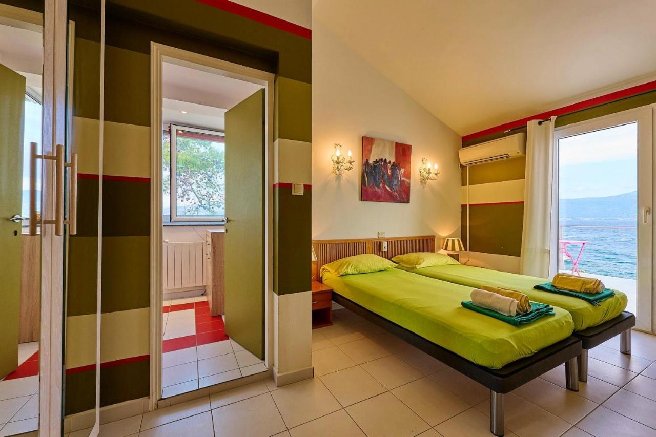 Villa Unique Sur La Plage Pour Des Vacances Inoubliables En Famille Ou Entre Amis Pour 10 Personnes Slatine Exterior foto