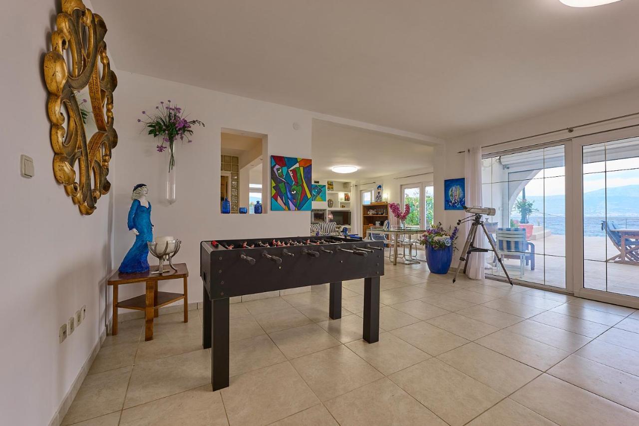 Villa Unique Sur La Plage Pour Des Vacances Inoubliables En Famille Ou Entre Amis Pour 10 Personnes Slatine Exterior foto