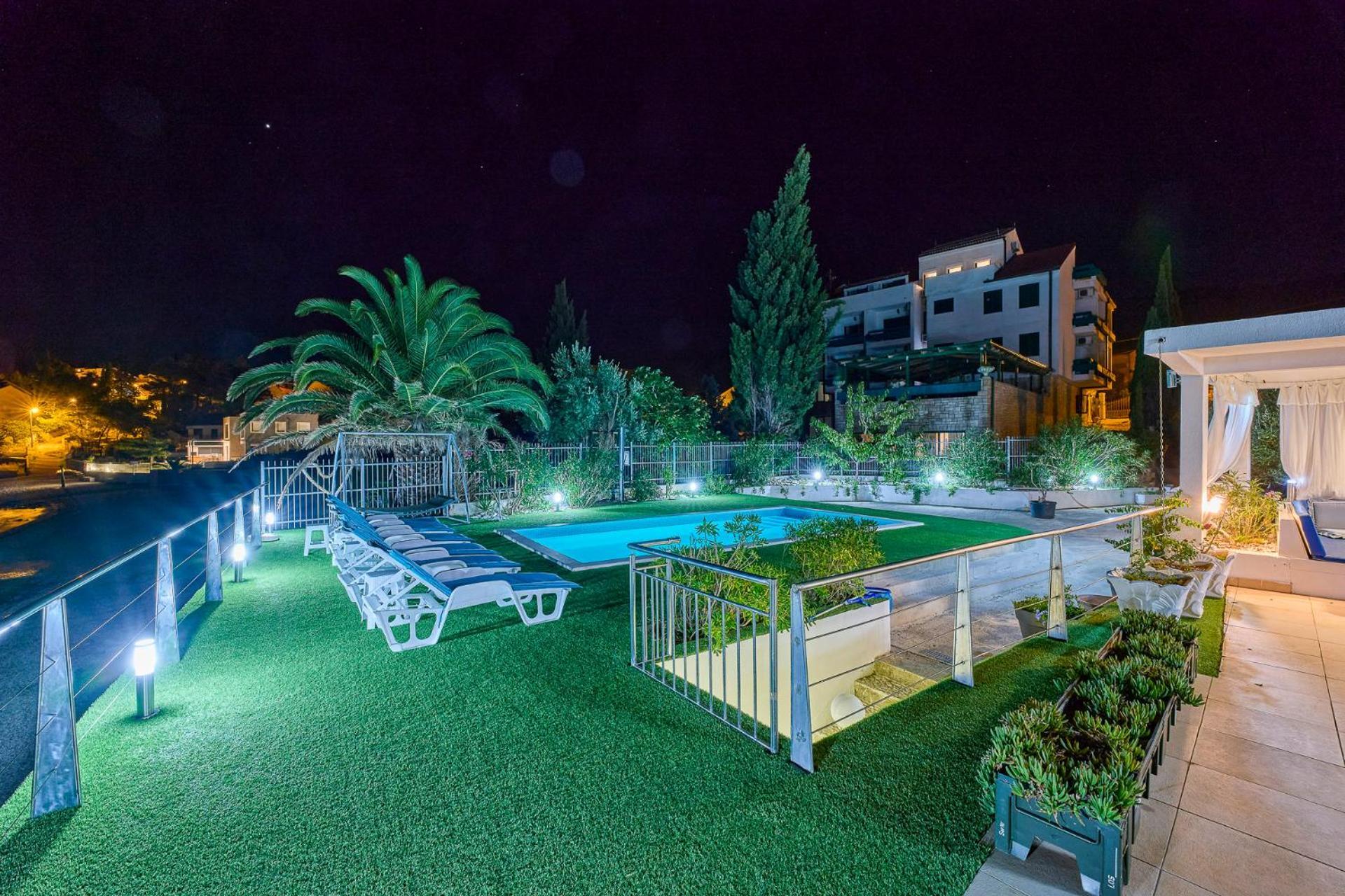 Villa Unique Sur La Plage Pour Des Vacances Inoubliables En Famille Ou Entre Amis Pour 10 Personnes Slatine Exterior foto
