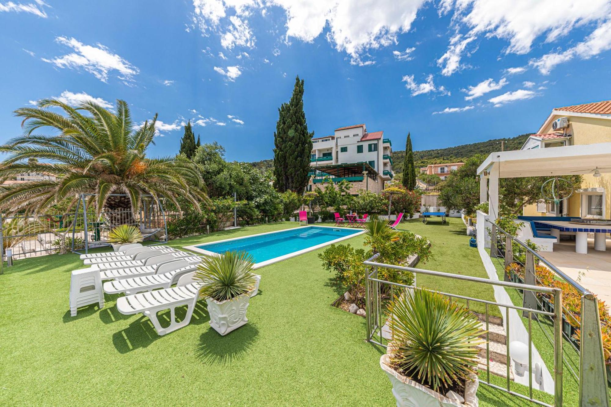Villa Unique Sur La Plage Pour Des Vacances Inoubliables En Famille Ou Entre Amis Pour 10 Personnes Slatine Exterior foto